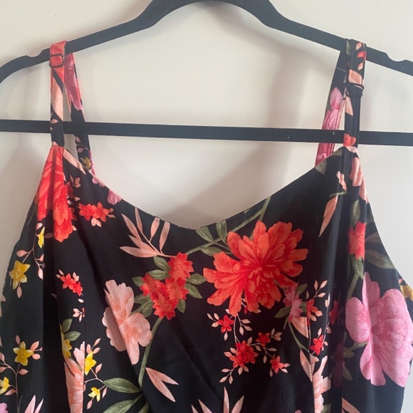 Old Navy Hawaiian Print Floral Dress - Picture 5 of 7